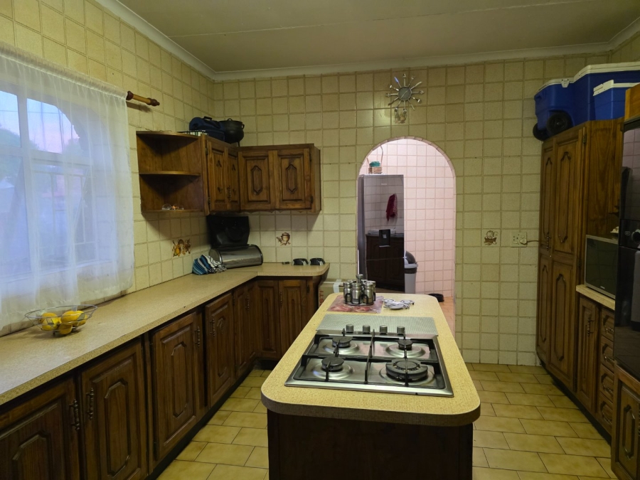 To Let 3 Bedroom Property for Rent in Vaalpark Free State